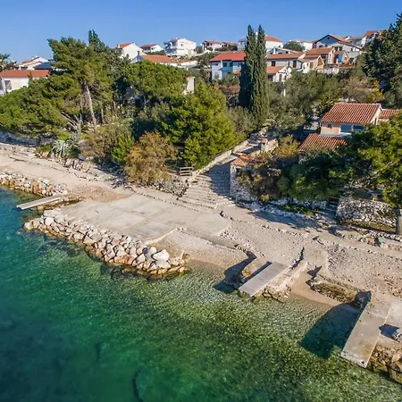 Nice In With House Sea View